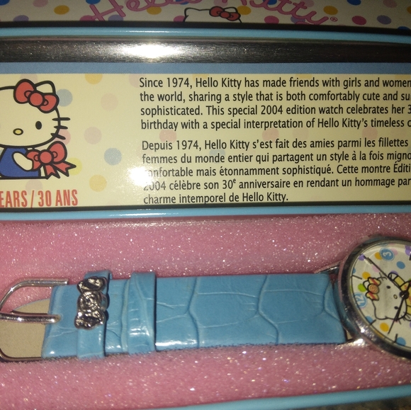HELLO KITTY 😺 30TH BIRTHDAY VINTAGE WATCH ❤ - Picture 2 of 3